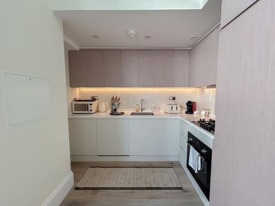 Stylish And 1 Bedroom